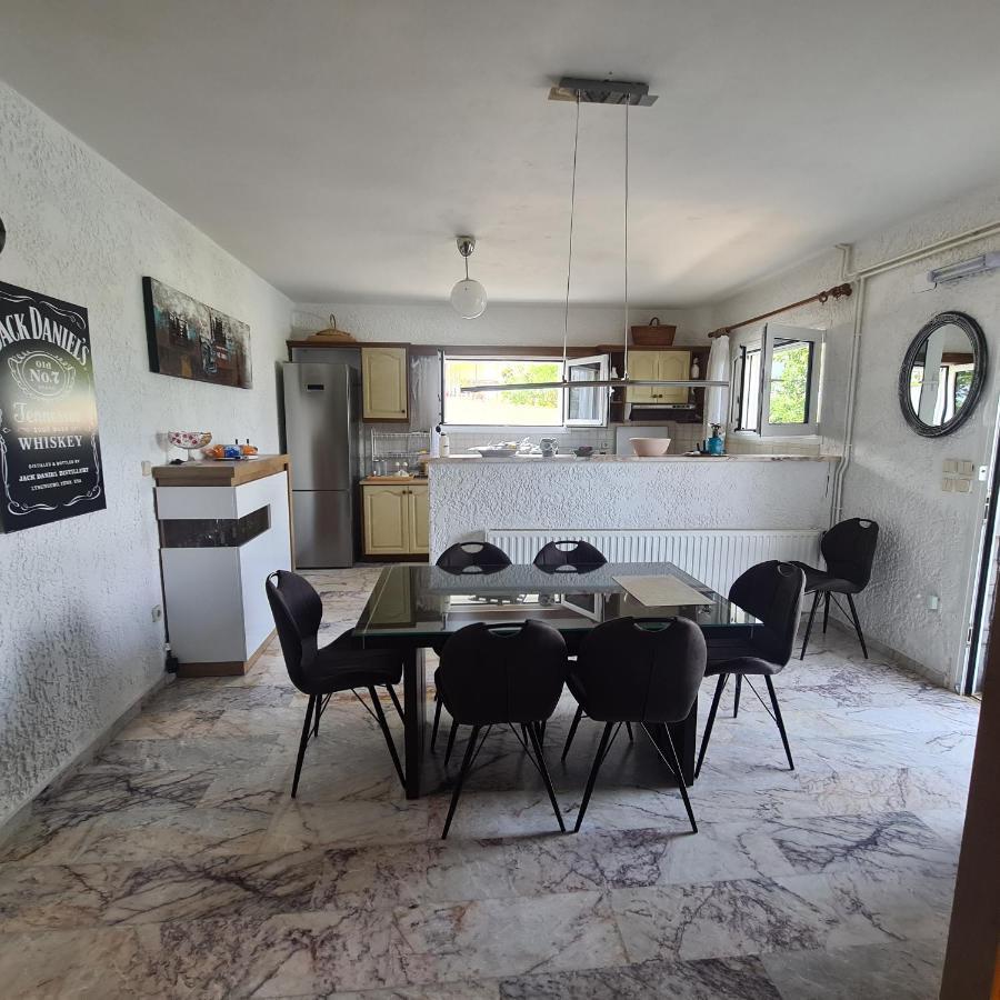 Marmara Apartment Aigeira