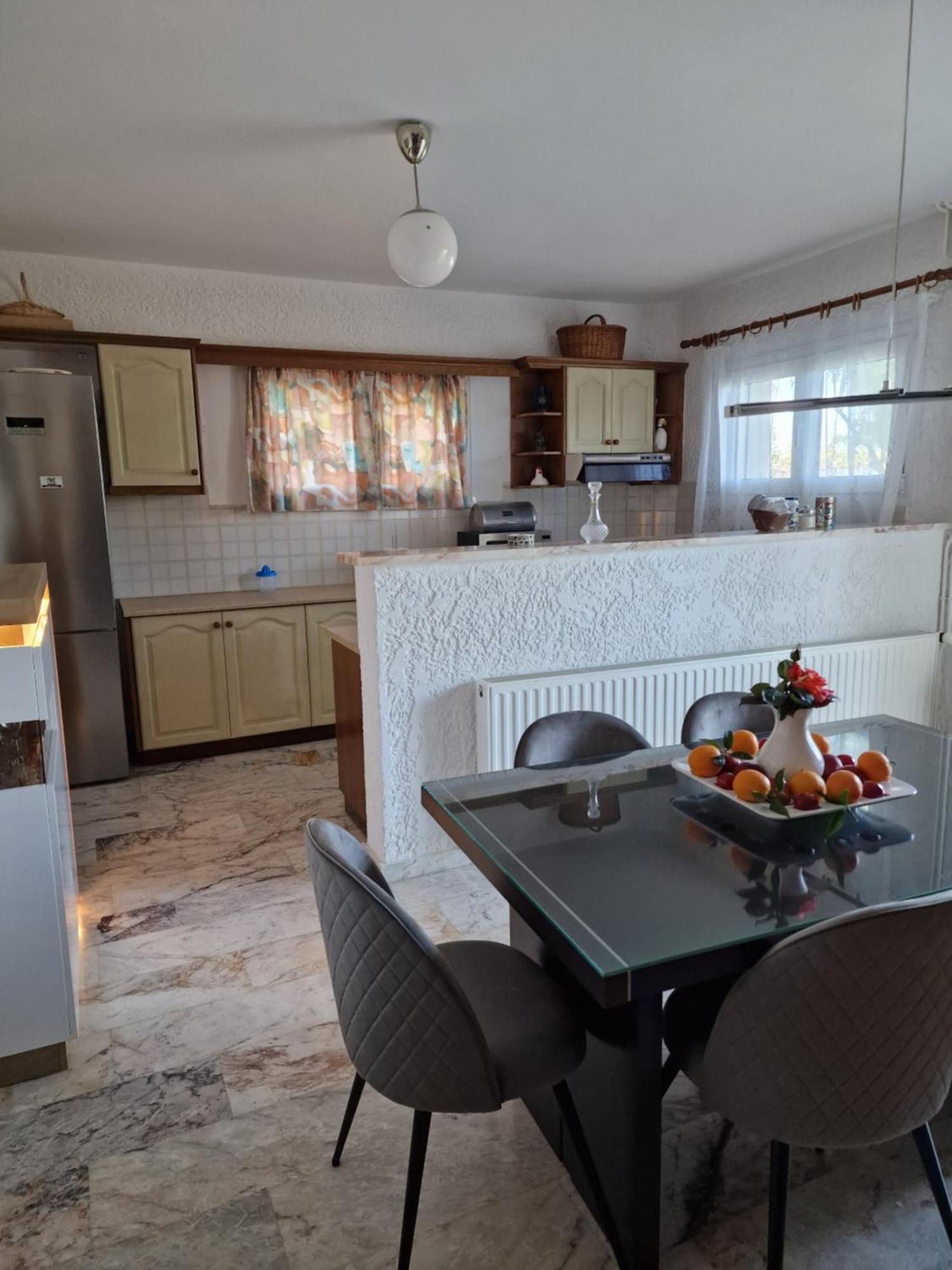 Marmara Apartment Aigeira